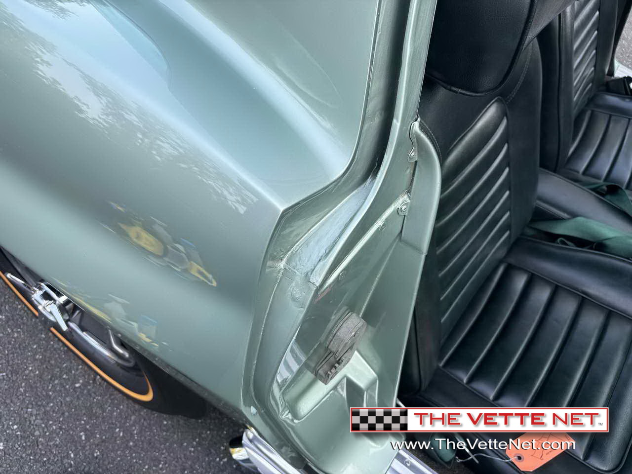 TheVetteNet.com - 1966 Corvette Coupe 427 Mosport 16 Options